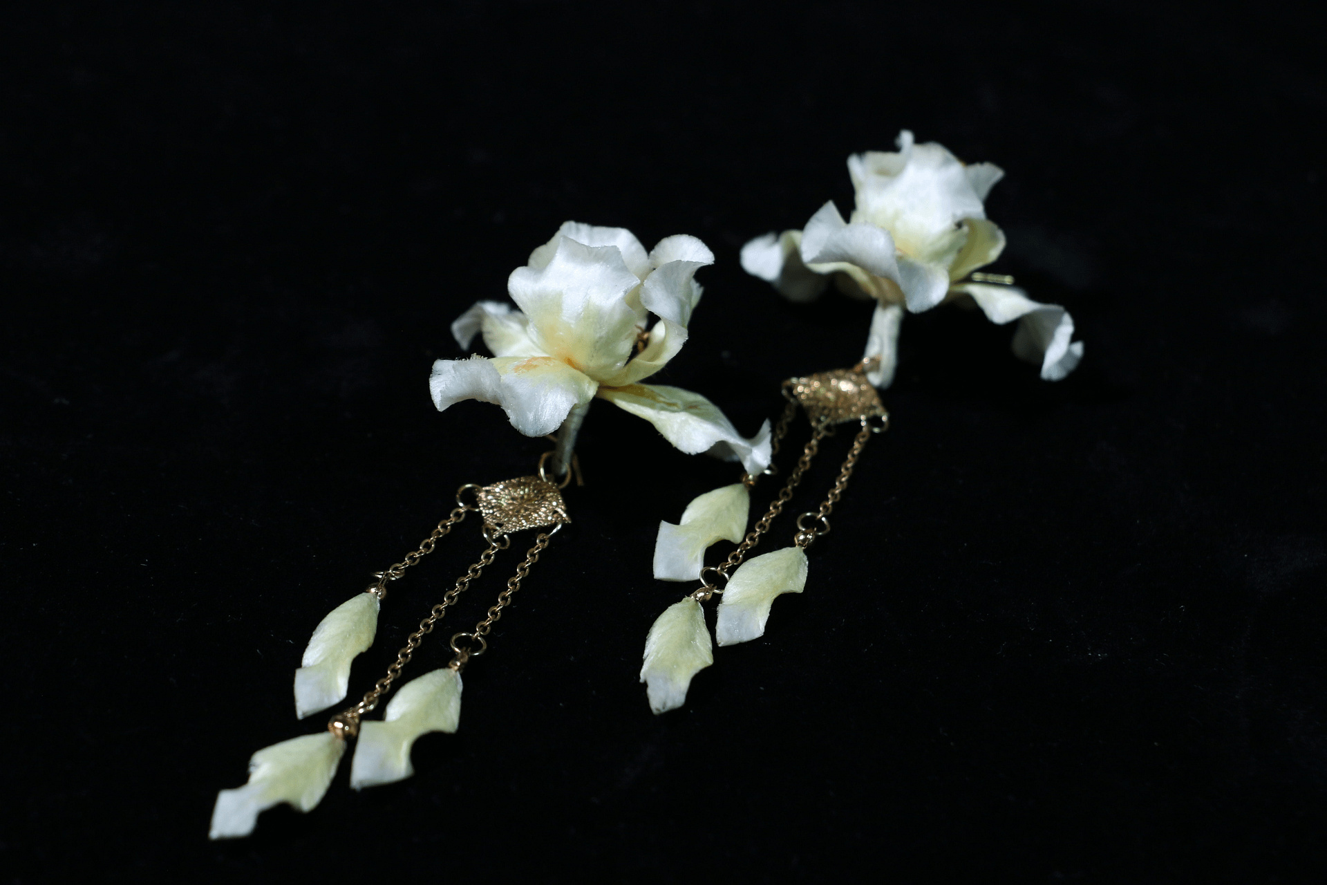 Handmade White Iris Earrings – Luxurious Hypoallergenic Design